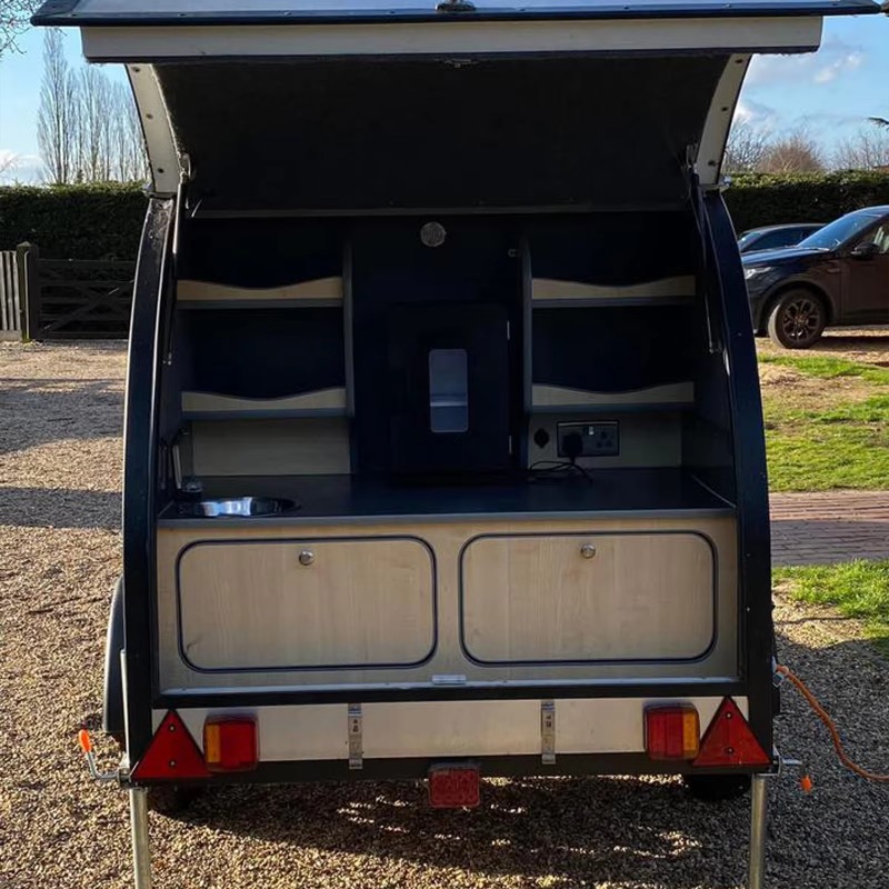 Op maat gemaakte camperbus, ca - Outdoor Adventure Rv recensie en prijs